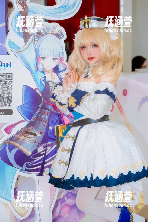 Sayo Momo与她的毛衣私拍：想知道暖冬是怎么炼成的吗？